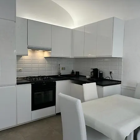 De Lux Quartiere Parioli/salario *